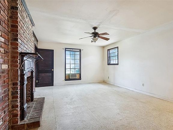 3rd image of 1240 Papworth Ave