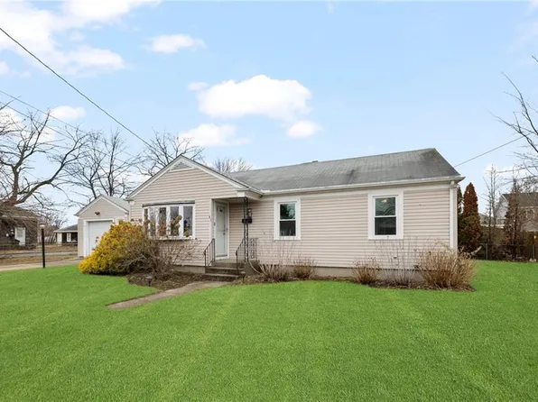 41 Rosella Ave, Pawtucket, RI 02861