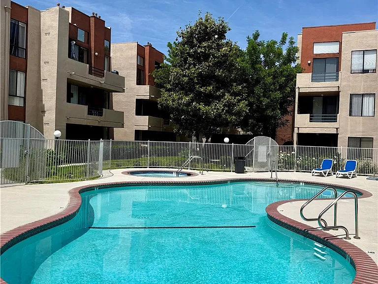 7826 Topanga Canyon Blvd #109 — Photo 20