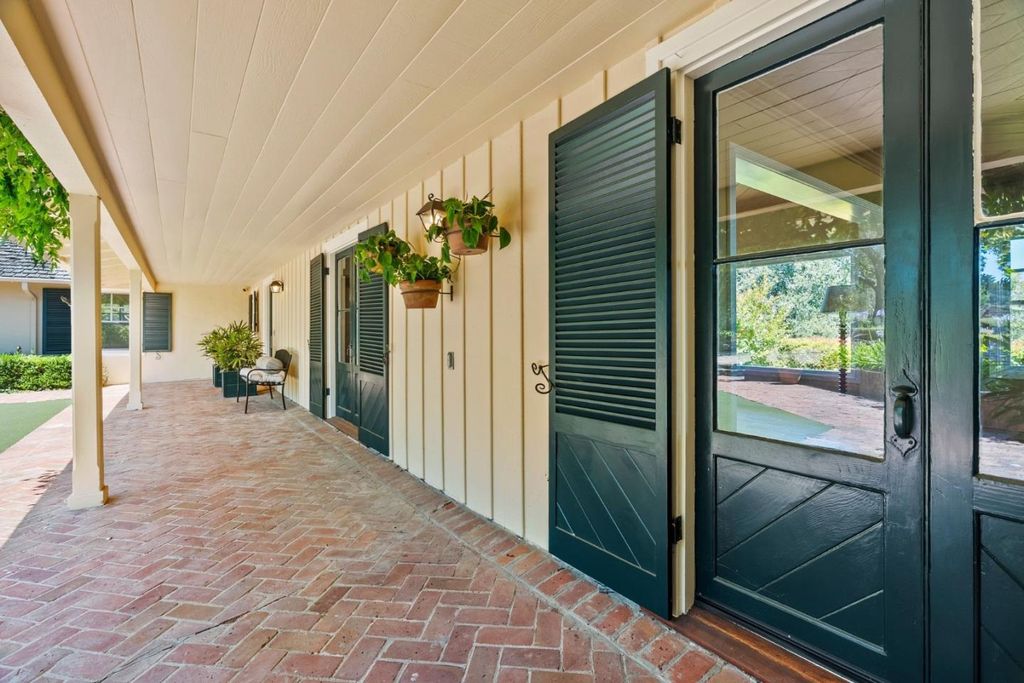 31 S Circle Drive 5