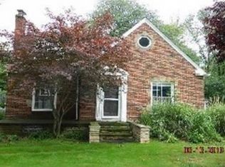 428 Vineland Rd, Bay Village, OH 44140