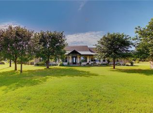 105 Lariat Ln, Dripping Springs, TX 78620