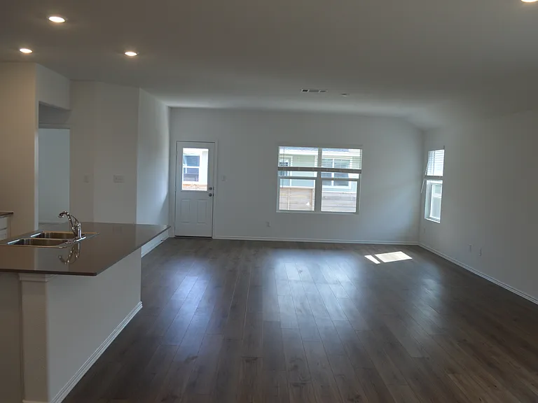 1505 Marley Way — Photo 34