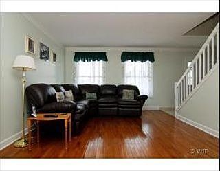 1st image of 368 Katherine Dr
