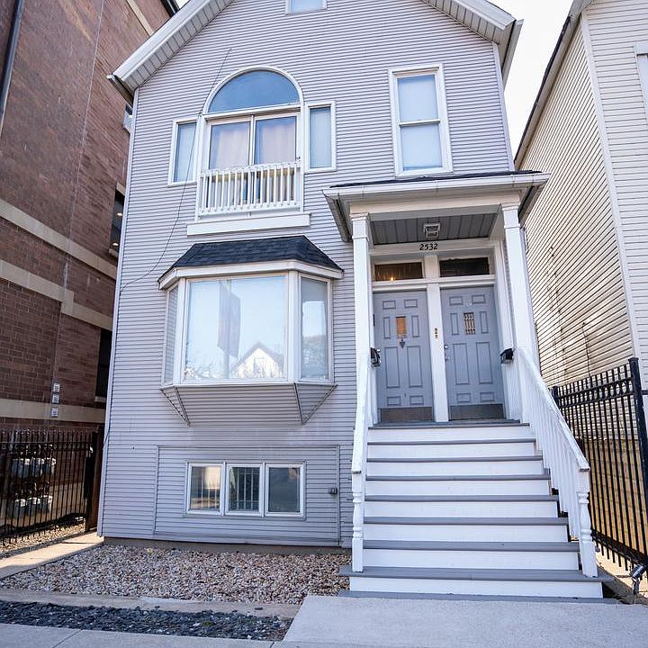 1st image of 2532 N Ashland Ave #1