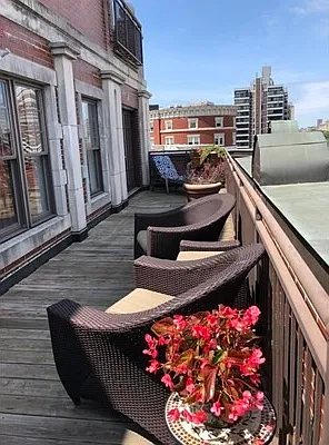 2 bed, 1100 sqft, $5,300 — Photo 3