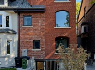 469 Shaw St #C, Toronto, ON M6G3L4