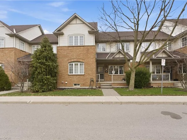 100 Beddoe Dr #25, Hamilton, ON L8P 4Z2