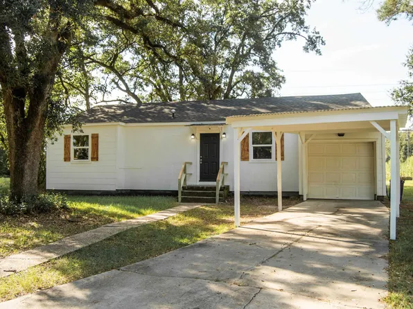 5 Sunset Dr #A, Orange, TX 77630