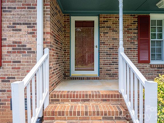 5th image of 4416 Coachwood Ln #5