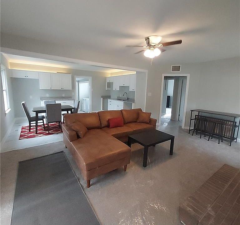 1st image of 327 Wilton Ave
