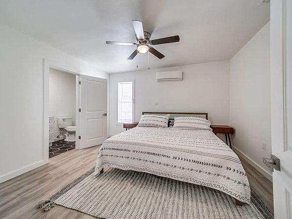3rd image of 103 Dilworth St #B