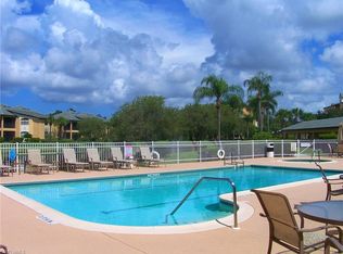 210 Vintage Cir #C401, Naples, FL 34119