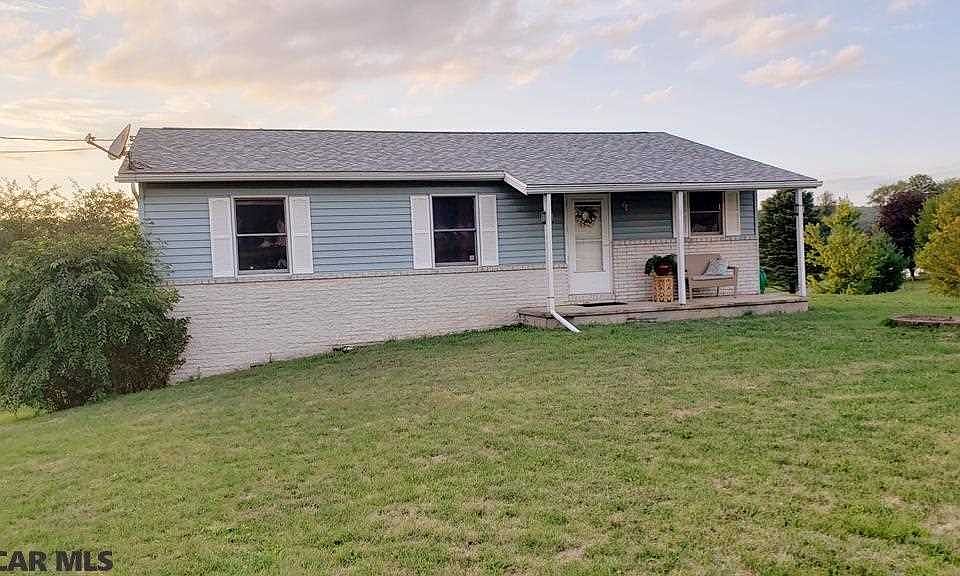 1st image of 281 Nittany Valley Dr