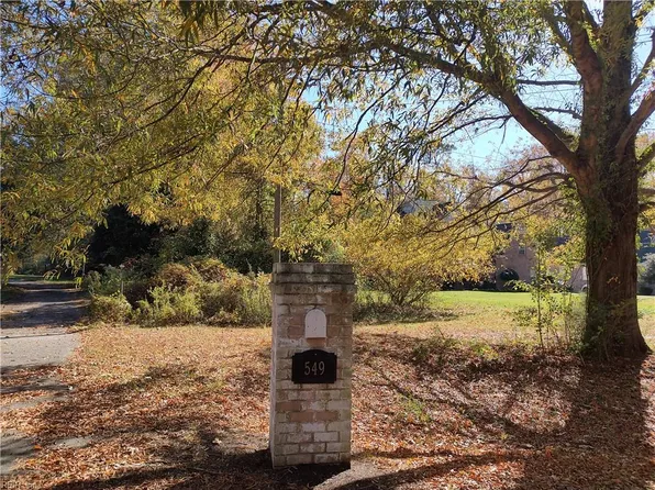 549 Old Oak Grove Rd, Chesapeake, VA 23320