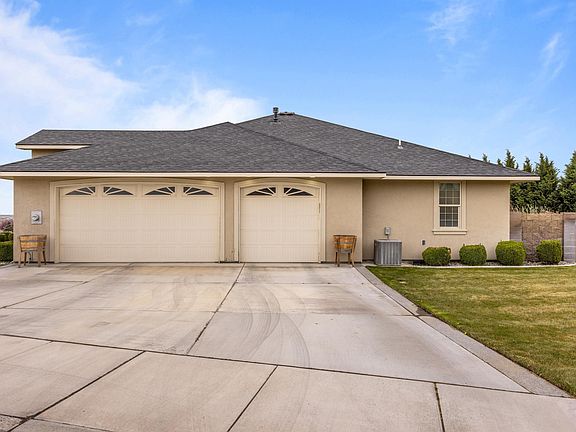 4th image of 3520 Serena Ln
