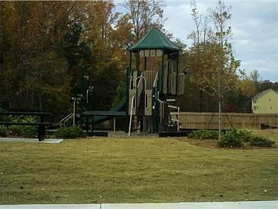 2nd image of 1938 Windsor Creek Dr SW