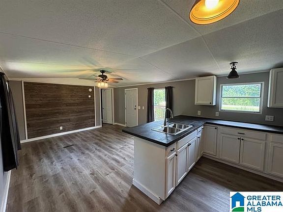 3rd image of 6122 Oak Grove Rd
