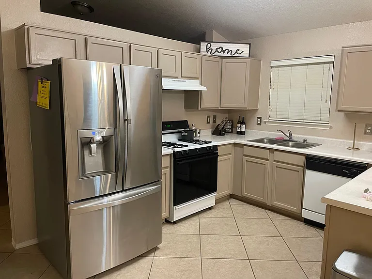 11868 Oak Crossing Dr — Photo 8