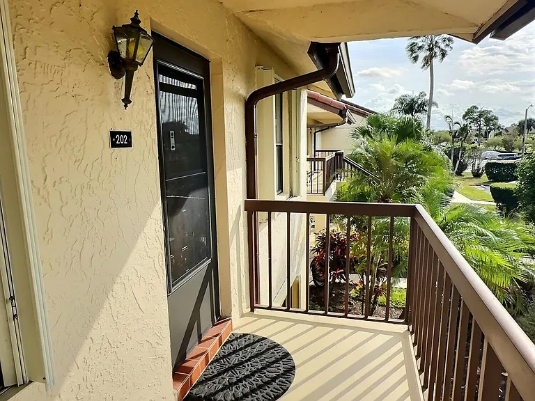 4682 Lucerne Lakes Blvd E #202 — Photo 2