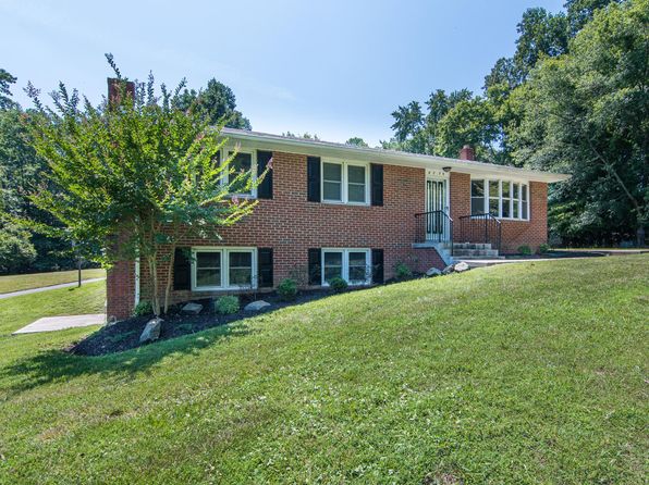 6275 Fenwick Rd