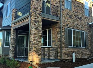 566 E Dry Creek Pl #566, Littleton, CO 80122