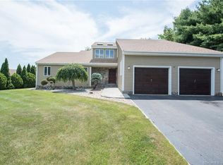 22 Sandy Dr, Rocky Hill, CT 06067