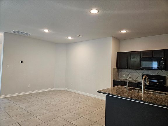 4th image of 2833 Bretton Woods Dr