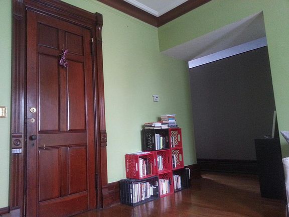 3rd image of 291 Porter Ave #3W