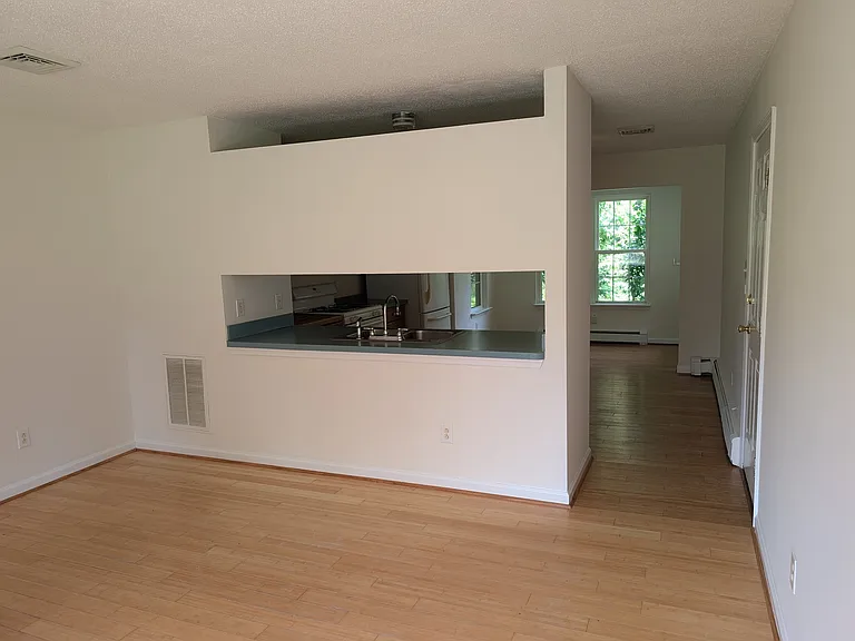 7430 Bayside Rd — Photo 14