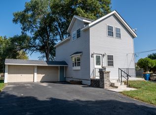 810 Stewart Ave, Elgin, IL 60120