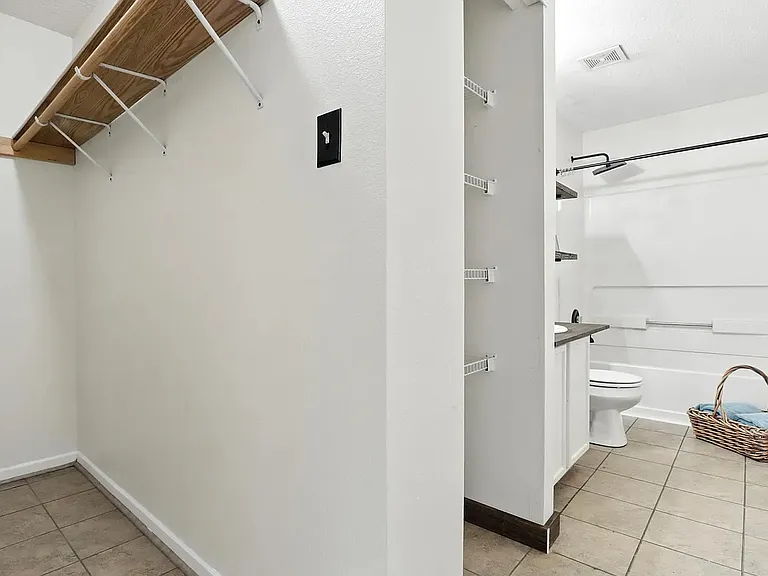 2433 Harvest Moon Dr — Photo 11