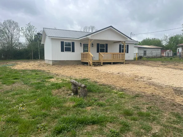 221 Ohio St, Collinwood, TN 38450