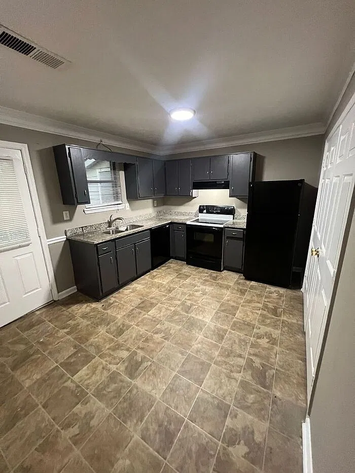 2 bed, 2.0 bath, 1023 sqft, $1,399 — Photo 3