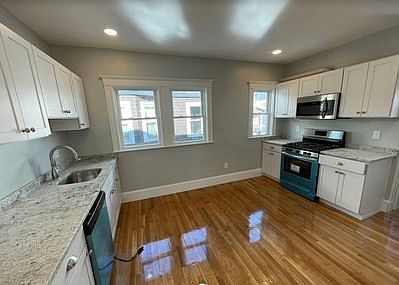5th image of 17 Berwick Rd #3C