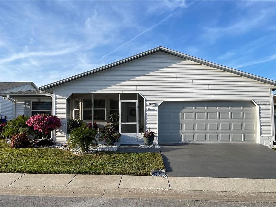 1st image of 1827 Prairie Dunes Cir N