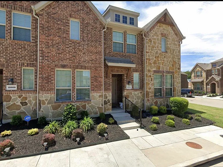 2001 Juniper Pass Way — Photo 1