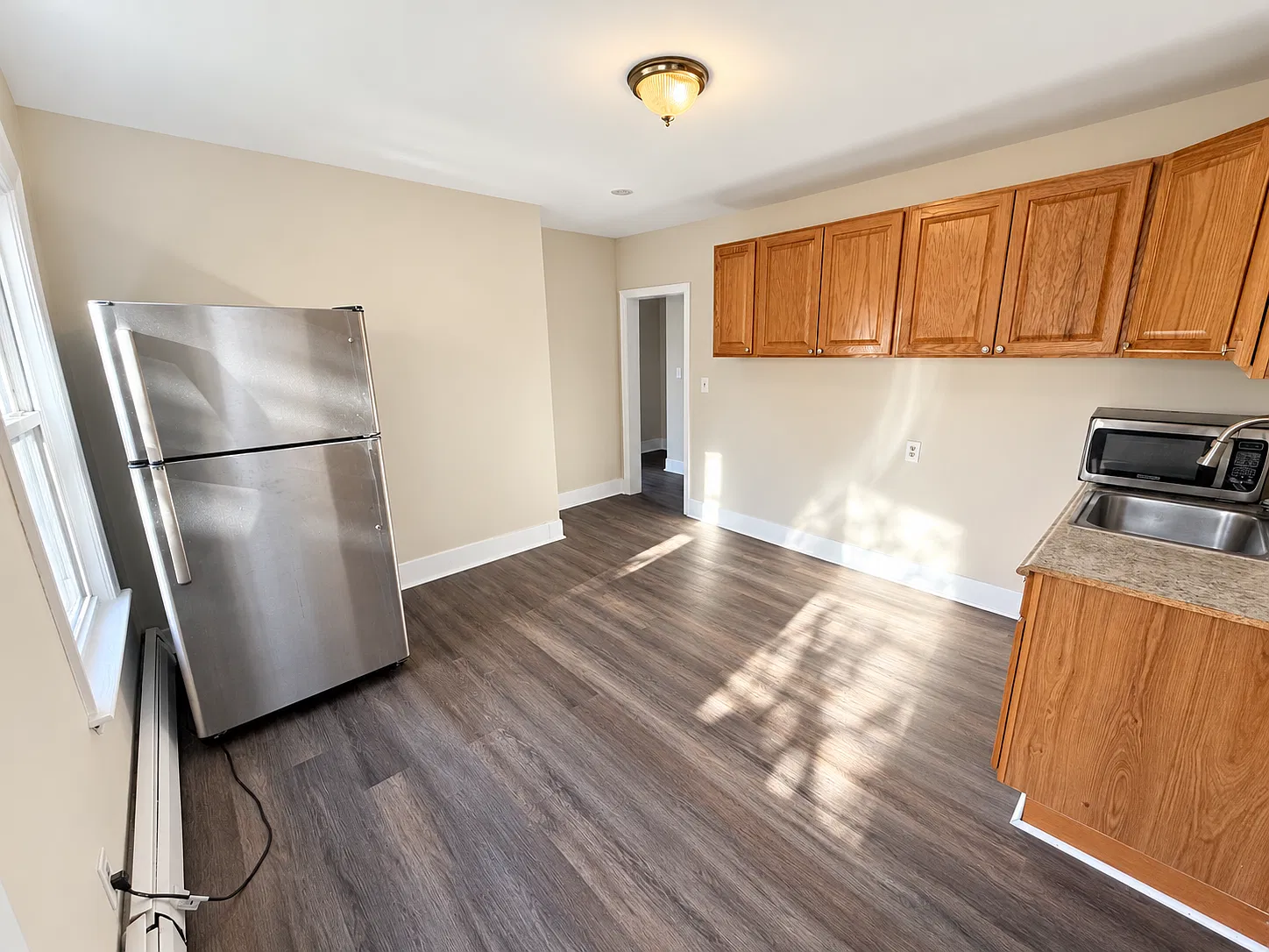 2 bed, 1.5 bath, 1000 sqft, $2,100 — Photo 3