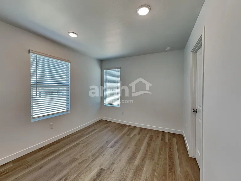 18450 W El Cortez Pl — Photo 20