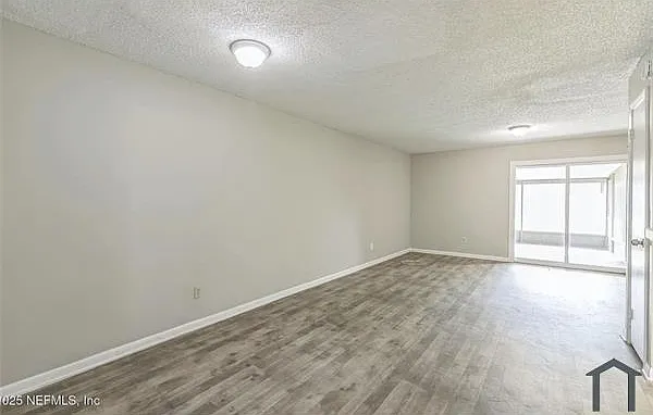 8781 Whispering Pines Dr — Photo 8