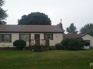 807 W Front St, Roanoke, IL