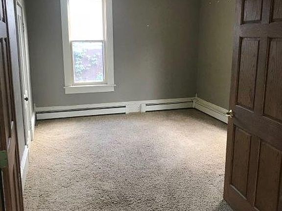 2nd image of 608 Norwood St #4