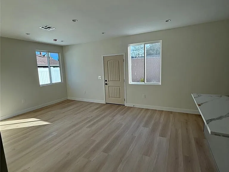 8603 Delco Ave — Photo 51