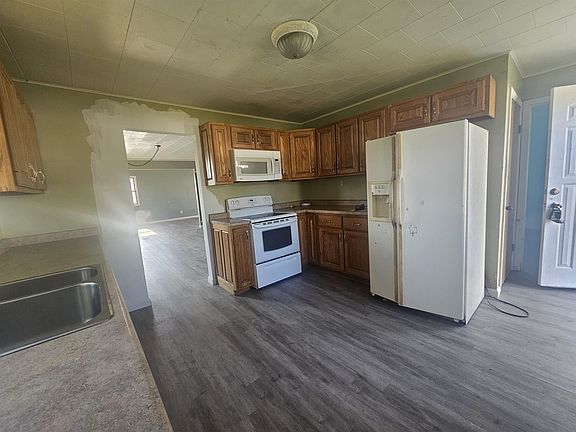 3rd image of 40257 Olson St