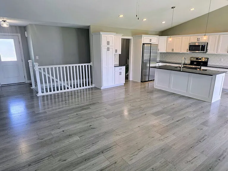 701 Bradford Dr — Photo 10