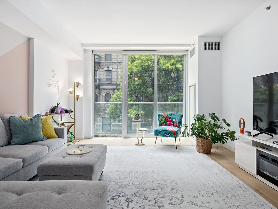 1st image of 337 E 62nd St #2C