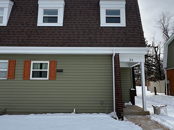 2nd image of 24 Dorset Ct