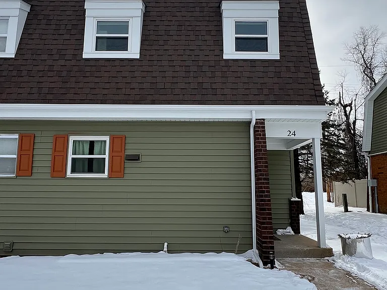 24 Dorset Ct — Photo 2