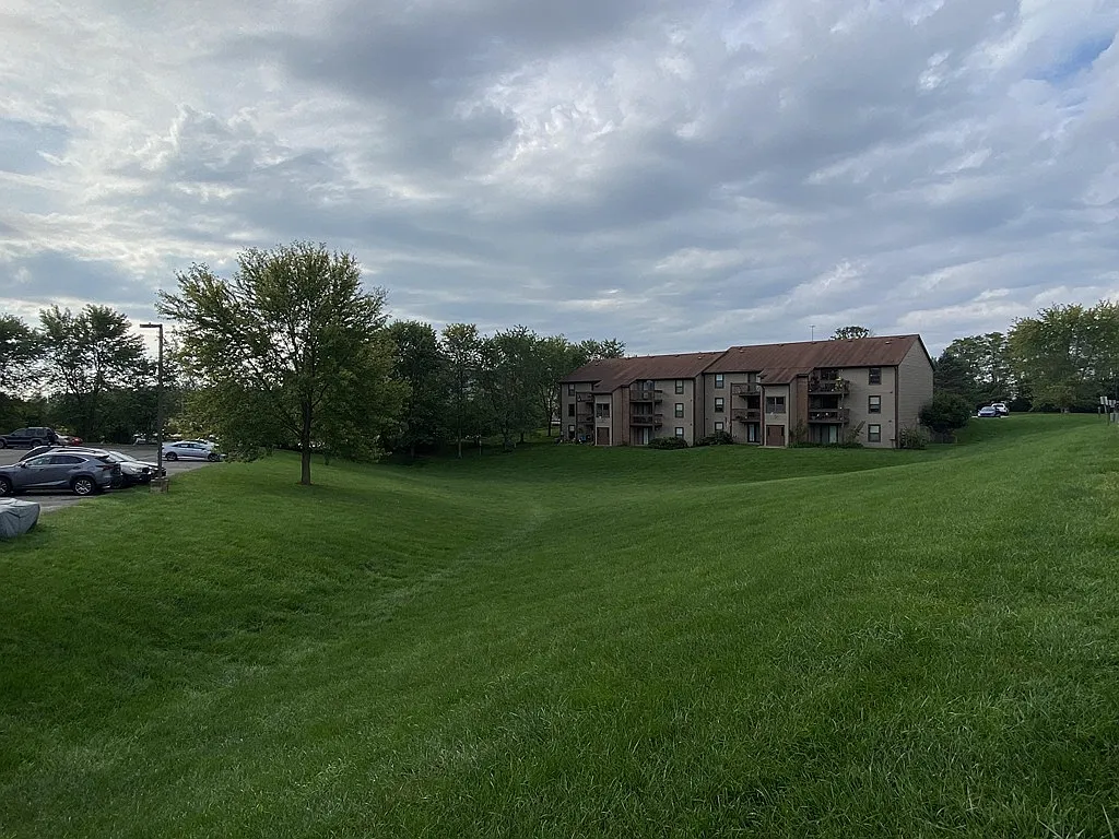 Basswood Apartments — Photo 4