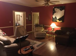 112 Meadowbrook Dr, Hattiesburg, MS 39402